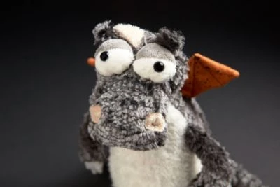 Sigikid Drache Junggeselle I'm On Fire, BEASTS TOWN, 32 Cm (39156) 4 Sigikid Drache Junggeselle I'm On Fire, BEASTS TOWN, 32 Cm (39156) – Bild 2